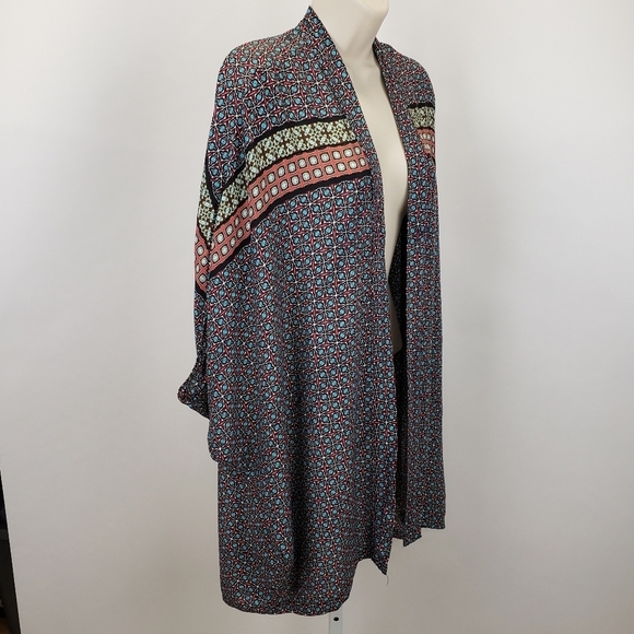 VICTORIA SECRET geometric print kimono size XS/S - Picture 2 of 11